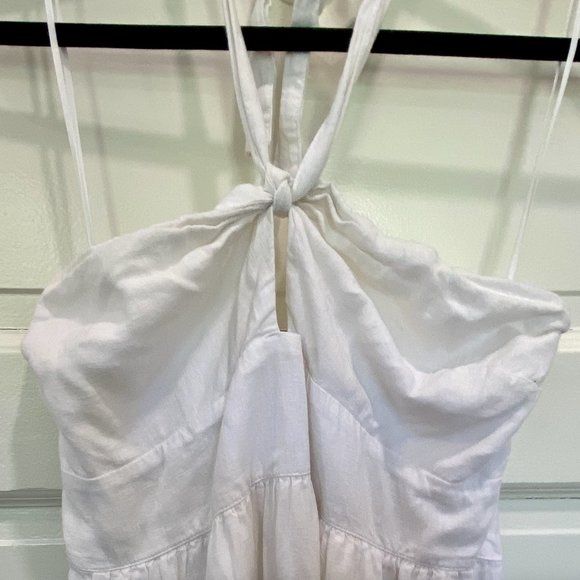 PRELOVED A&F || WHITE HALTER MAXI DRESS - Picture 4 of 6